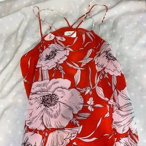 Straps double layer tank